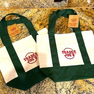 Two Adorable Trader Joe’s Mini canvas tote bags 💕💫⭐️ NWT